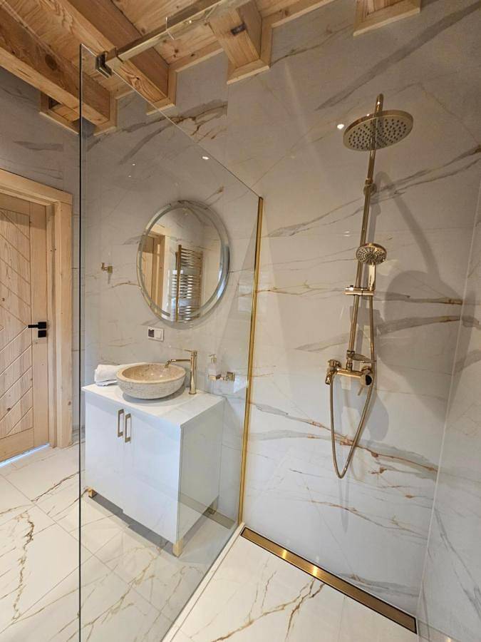Two-Bedroom Chalet in Dursztyn, Karpaty (Polska)