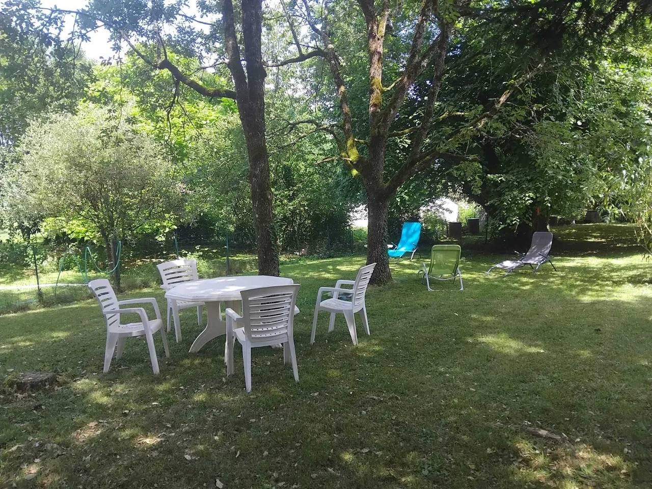 Appartement entier, Charmant appartement 2 chambres à Saint-Geniès avec jardin in Saint-Geniès, Périgord Noir