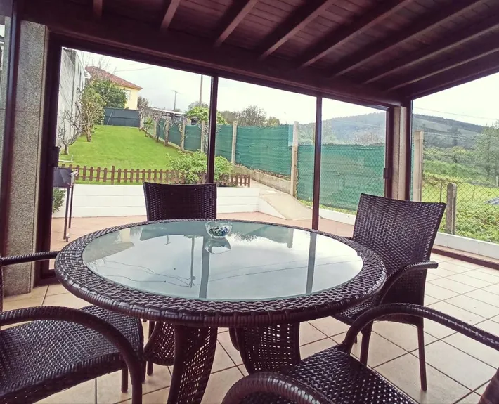 Casa de vacaciones para 5 personas, con jardín además de vistas y vistas al lago - 1