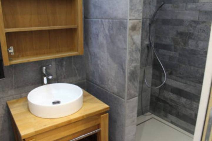 Location de vacances pour 3 personnes, avec jacuzzi et jardin dans Saint-Genix-les-Villages - 4