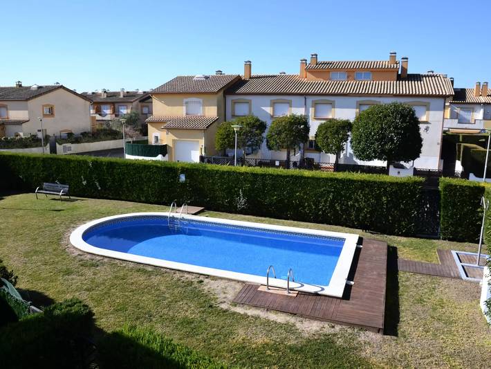 Casa rural para 6 personas, con Balcón y Terraza además de Jardín y Piscina en L' Estartit - 2