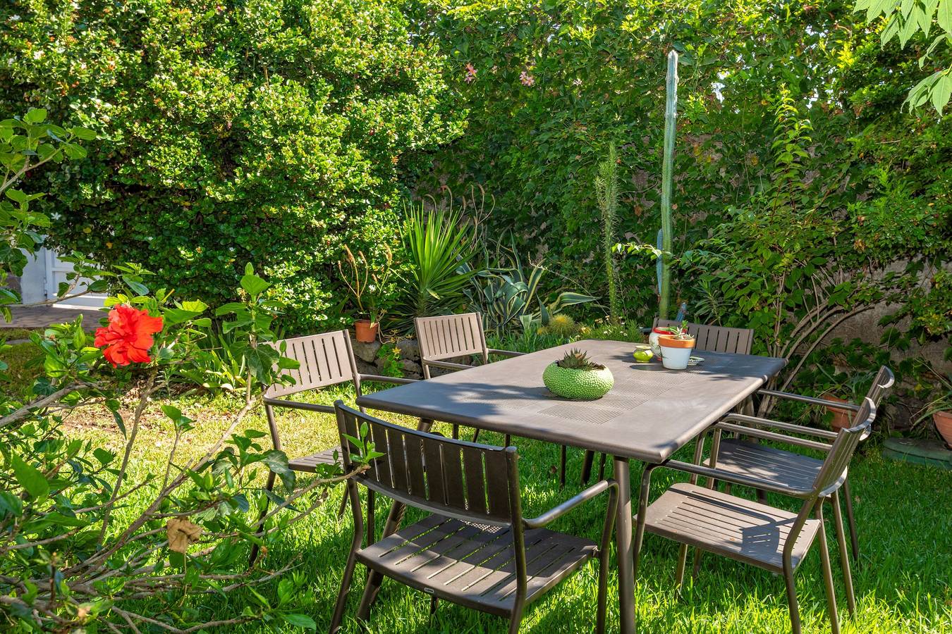 Appartement entier, Appartement de vacances 'A Casa Nostra' avec terrasse, jardin commun et Wi-Fi in Catane, Province de Catania