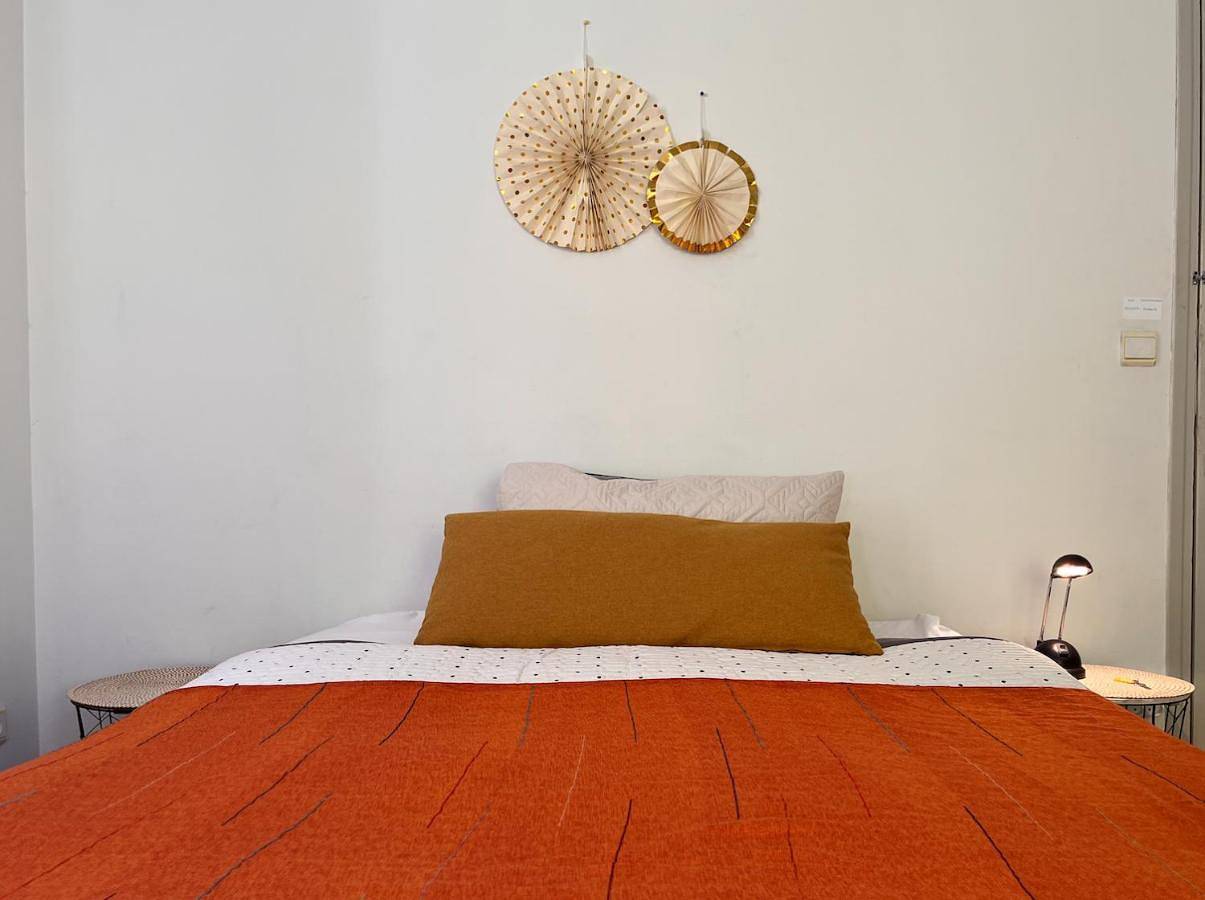 Twin Room with Shared Bathroom in Aix-en-Provence, Côte méditerranéenne (France)