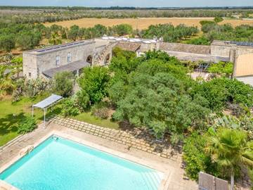 Chambre d’hôte pour 6 personnes, avec jardin ainsi que piscine et vue à Maglie