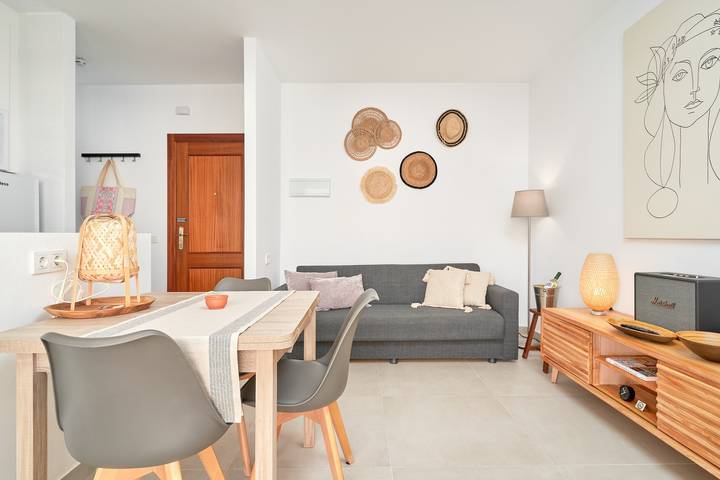 Ganze Wohnung, Ferienwohnung 'Mit Meerblick In Burriana' mit Meerblick, Wlan und Klimaanlage in Playa de Burriana, Nerja