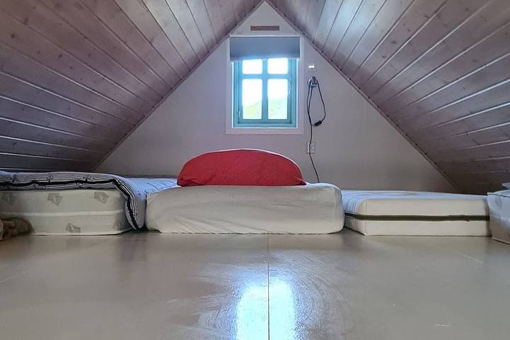 Ferienhaus 2 Meter vom Meer, 60km von Bergen in Norwegen entfernt. in Austevoll