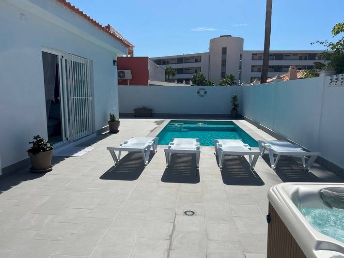 Villa für 5 Personen, mit Whirlpool und Terrasse sowie Pool in Adeje - 2
