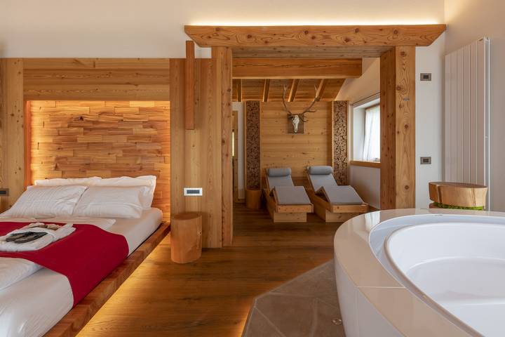 Casera Degnona in Chies d'Alpago, Prealpi Carniche