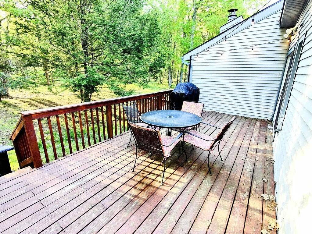 Mountain gateway in the beautiful Lake Harmony in Hickory Run State Park