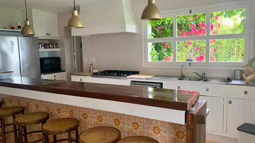 Chalet para 12 personas, con piscina además de jardín y vistas, Se admiten mascotas en Maresme - 4