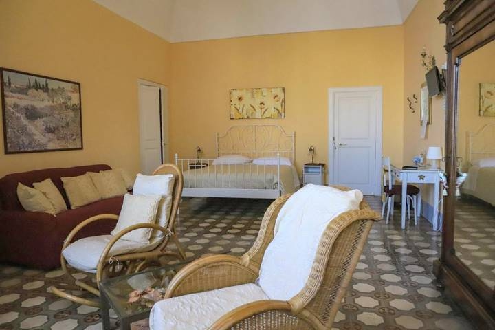 Chambre d’hôte pour 4 personnes, avec terrasse à Gallipoli - 3