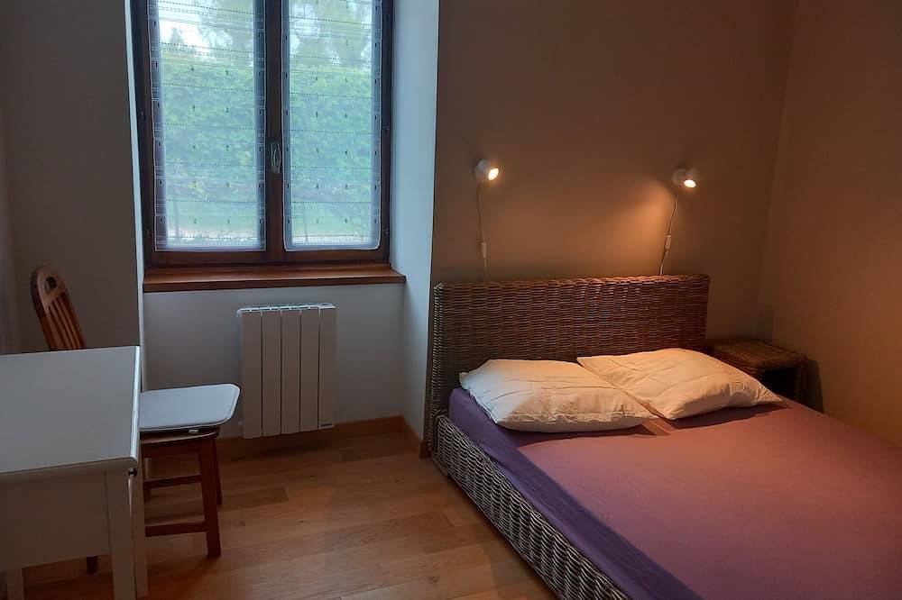 Petite maison rénovée à la campagne (15 mn Vienne - 25 mn Lyon ou Saint-Etienne) in Givors, Lyon et ses environs