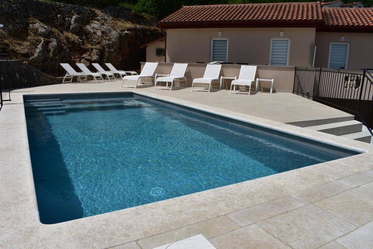 Ganze Wohnung, Brseč Villa Anda s apartmanima i bazenom in Martina (Kvarner Bucht), Moscenicka Draga