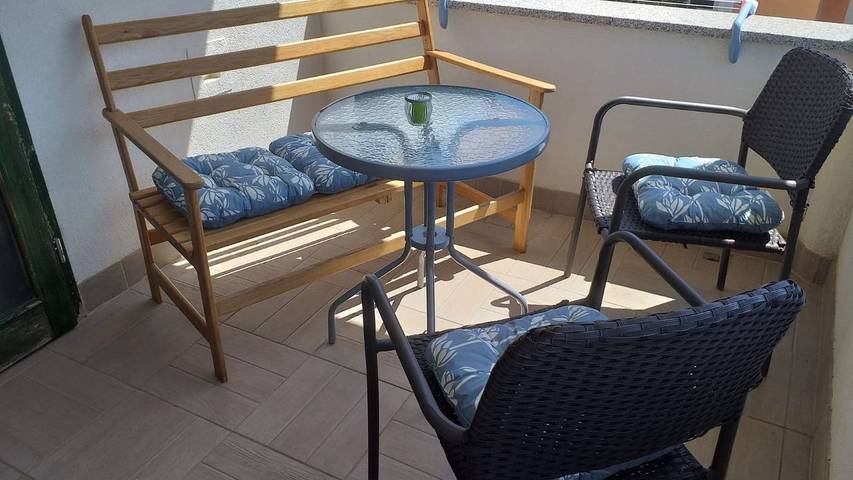 Ferienwohnung für 3 Personen, mit Terrasse in Primosten