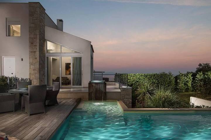 Ferienhaus für 8 Personen, mit Terrasse und Garten