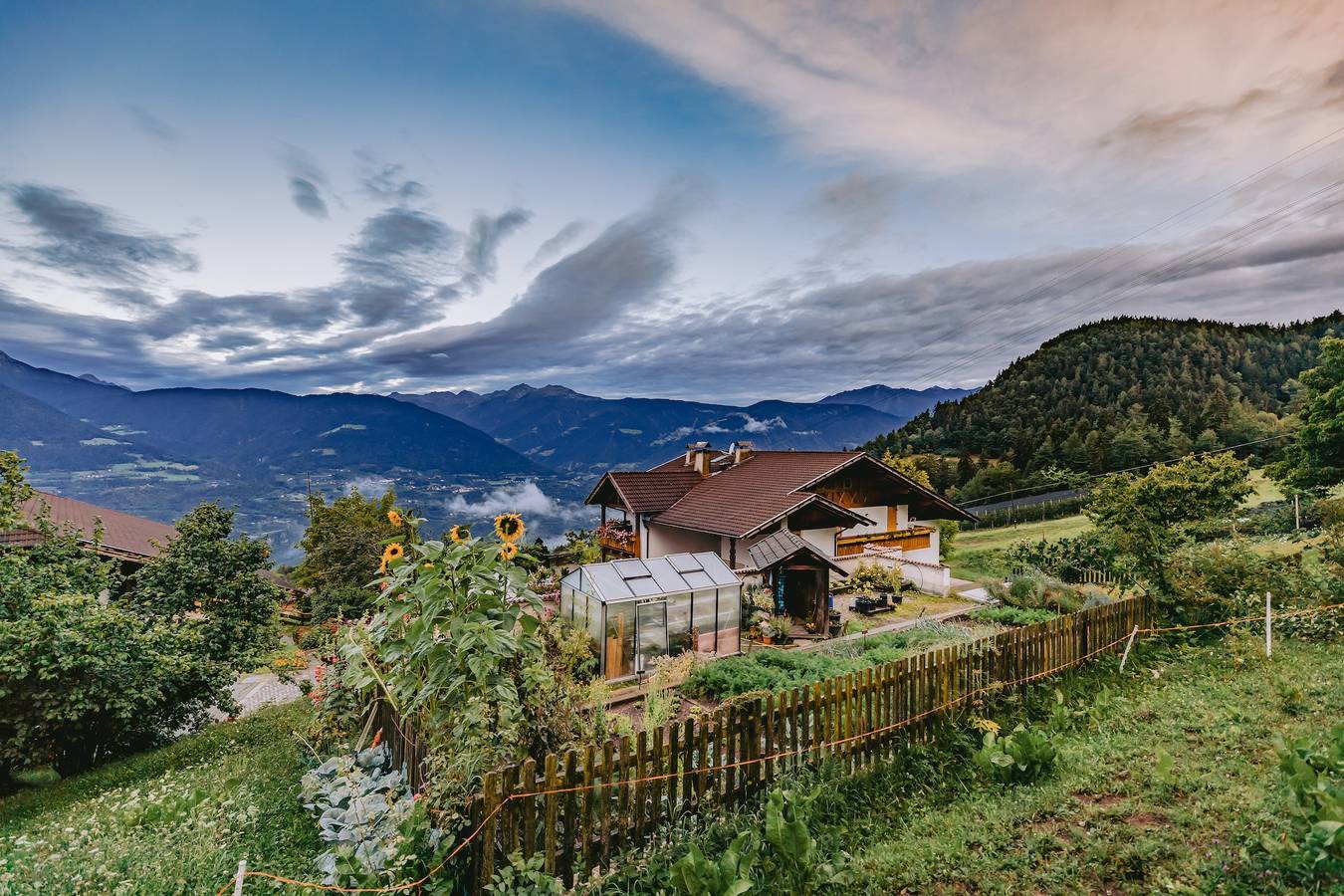 Ganze Wohnung, Eichernhof Apartment Apfelblüte auf Wunsch leckeres Vitalfrühstück und Abendessen in Vöran, Sarntaler Alpen
