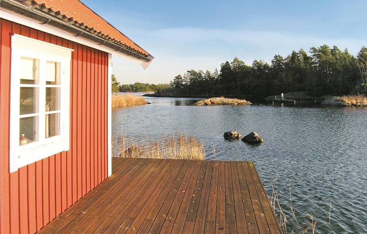 Feriehus for 3 personer, med Terrasse i Småland