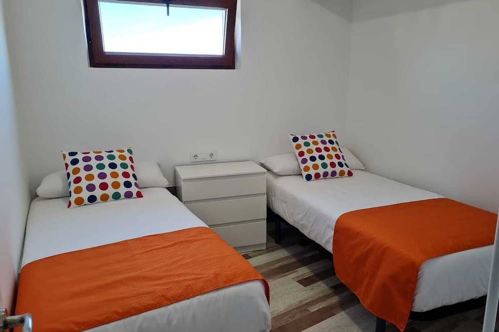 Preciosa Casa a 300 Metros de la Playa in O Grove, Rías Baixas