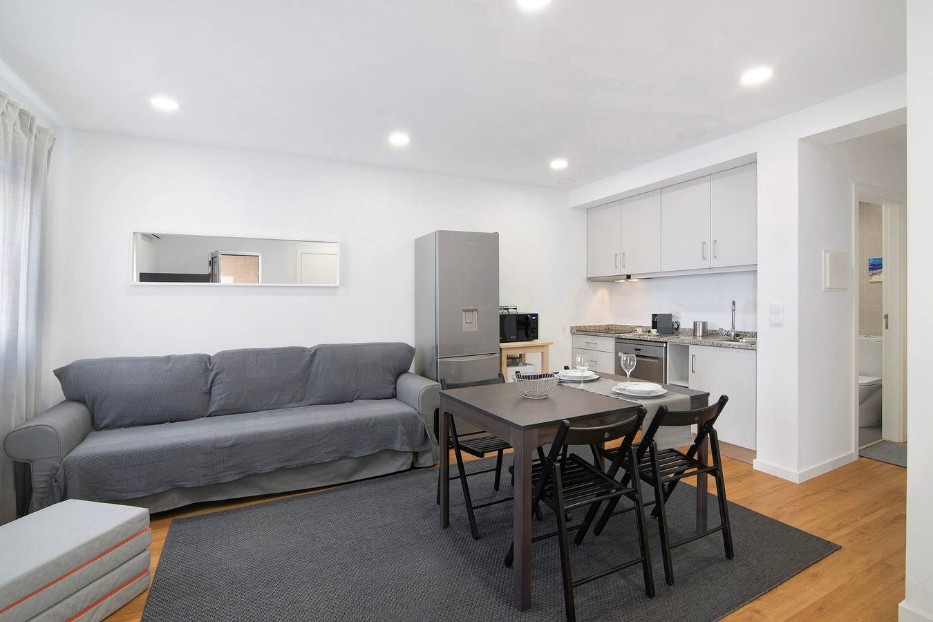 Apartamento inteiro, Apartamento "Telmus Villa Rc E" com Wi-Fi e A/C in Monte Gordo, Distrito de Faro