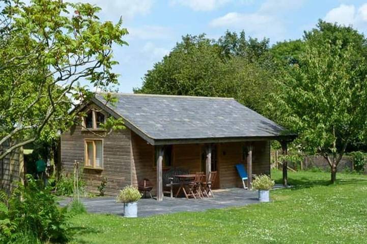 Cottage for 2 people, with pool and garden on the Isle of Wight