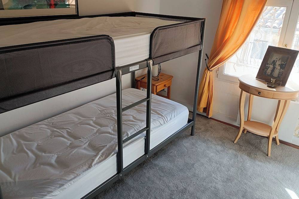 La Chouette Maison in Florensac in Florensac, Côte d'Améthyste