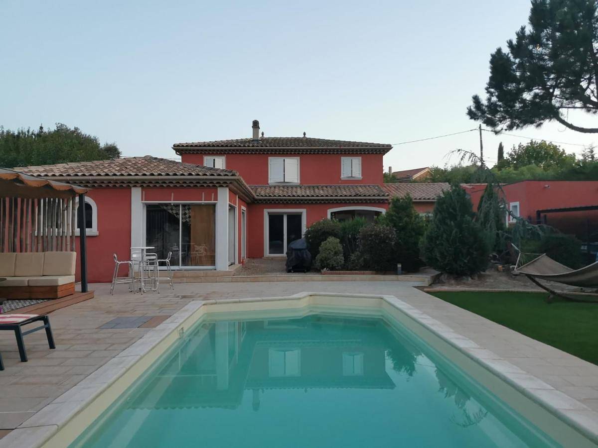 Chambre Cabanon in Le Cannet-des-Maures, Région de Draguignan