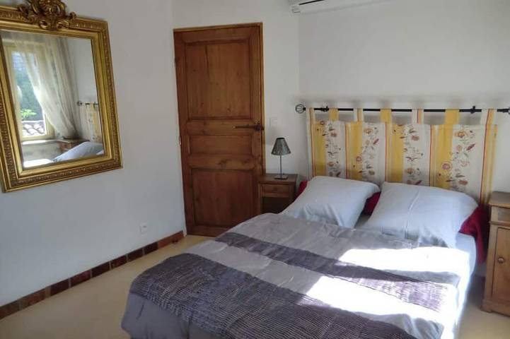 Location de vacances pour 4 personnes, avec terrasse et piscine à Beaulieu (Largentière) - 2