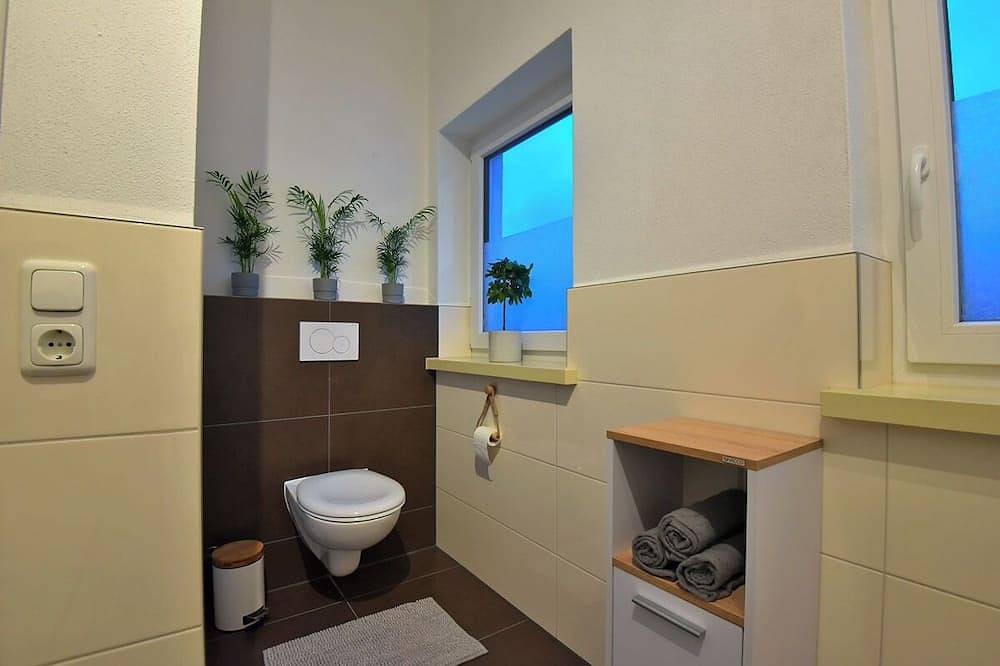 Ganze Wohnung, Ferienwohnung Sonneberg\" mit privater Terrasse und Wlan in Sonneberg, Region Sonneberg