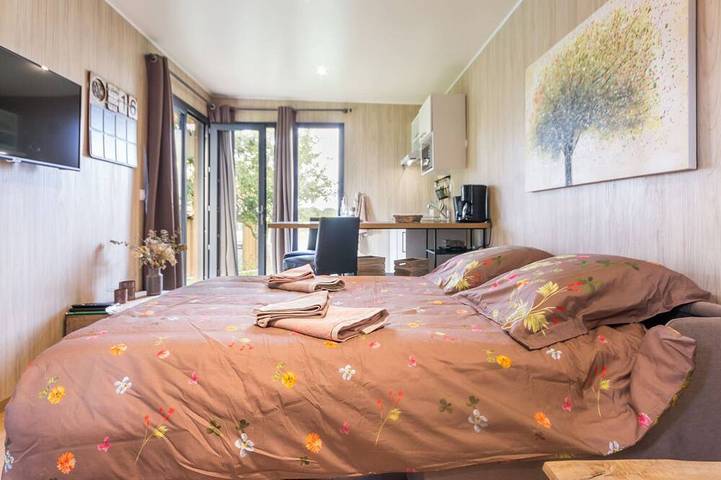Cabane au cœur du Vignoble Nantais avec piscine privative chauffée in Aigrefeuille-sur-Maine, Région de Nantes