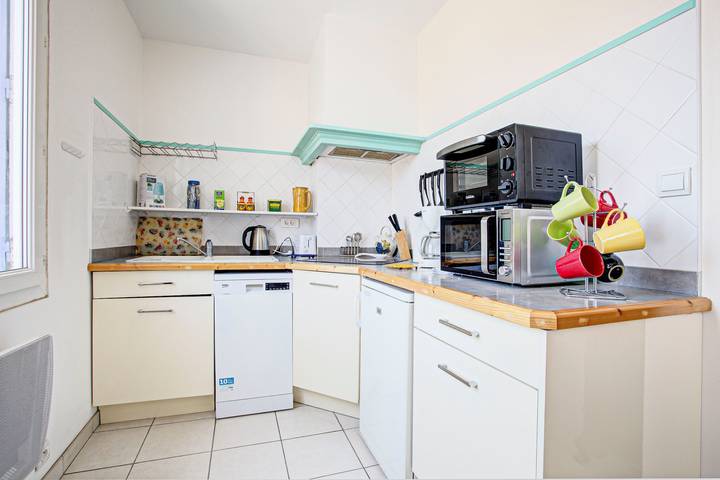 Gîte pour 4 personnes, avec balcon dans Plage D En Baux Port Vendres - 3