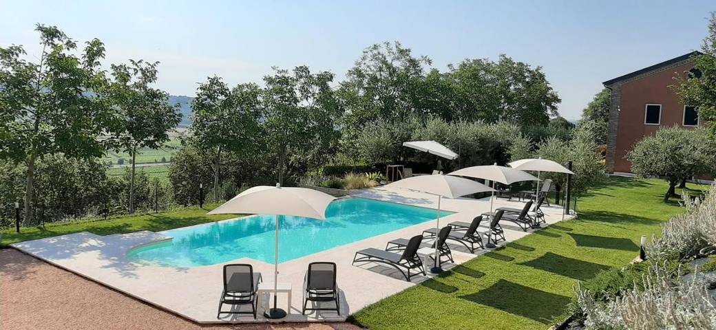 B&b per 2 persone, con Giardino e Piscina nonché Panorama a San Martino Buon Albergo