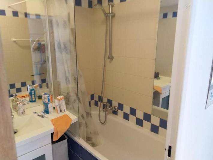 Gîte pour 4 personnes, avec Balcon ainsi que Terrasse et Vue dans Paris La Défense Arena - 2