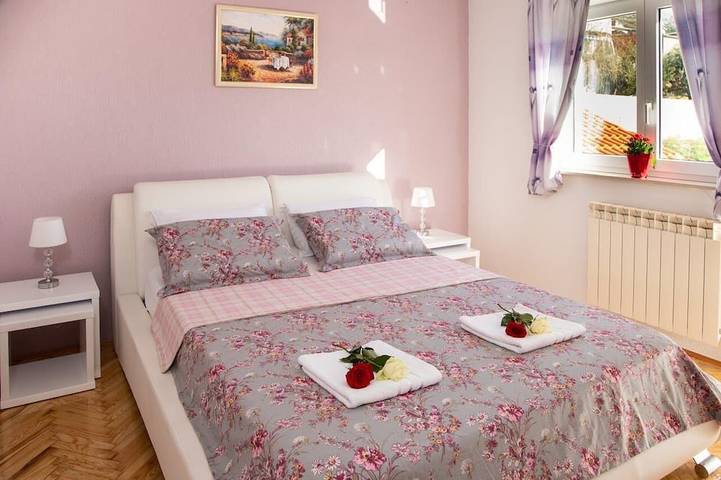 Villa für 14 Personen, mit Whirlpool und Sauna sowie Garten in Split-Dalmatien - 3