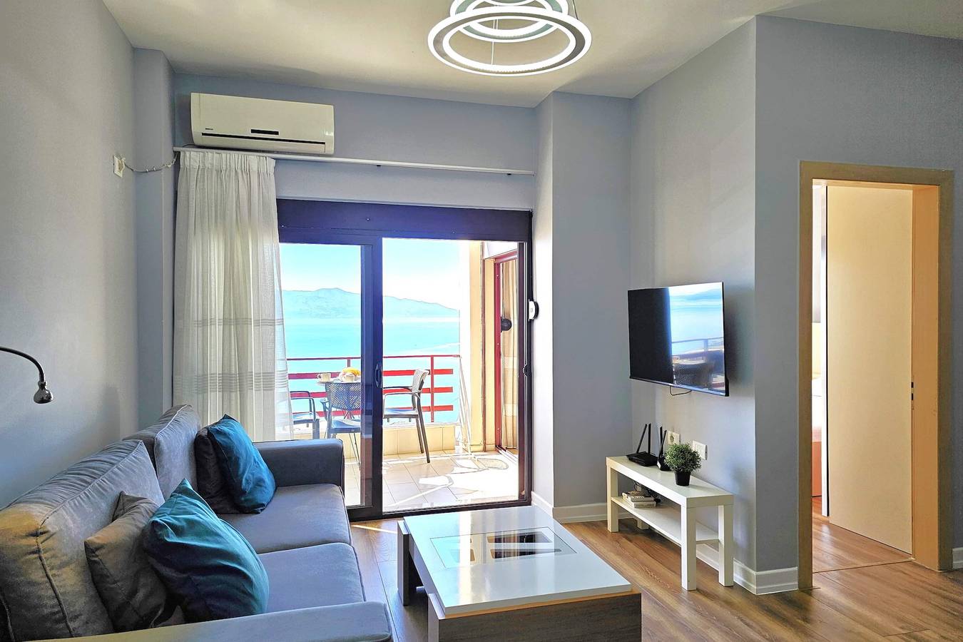 Ganze Wohnung, Ferienwohnung für 3 Personen mit Meerblick in Sarandë, Vlorë