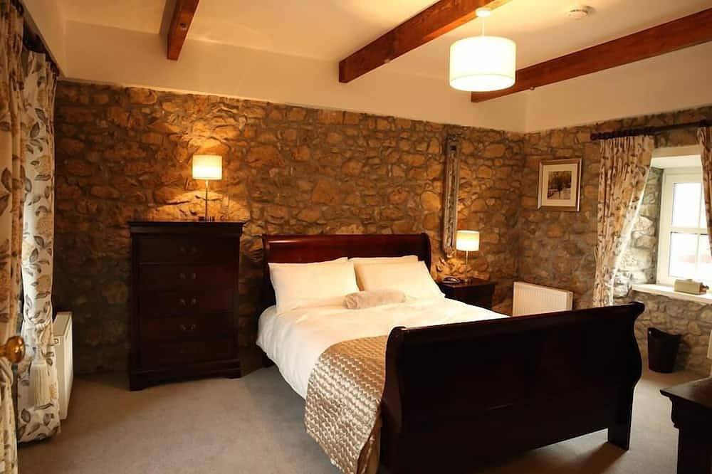 Ein Gebiet von außergewöhnlicher natürlicher Schönheit, kinder- und tierfreundlich, sehr privat! in Nenagh, Lough Derg