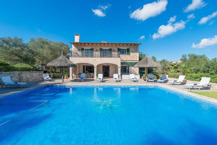 Location de vacances pour 12 personnes, avec jardin à Petra - 4