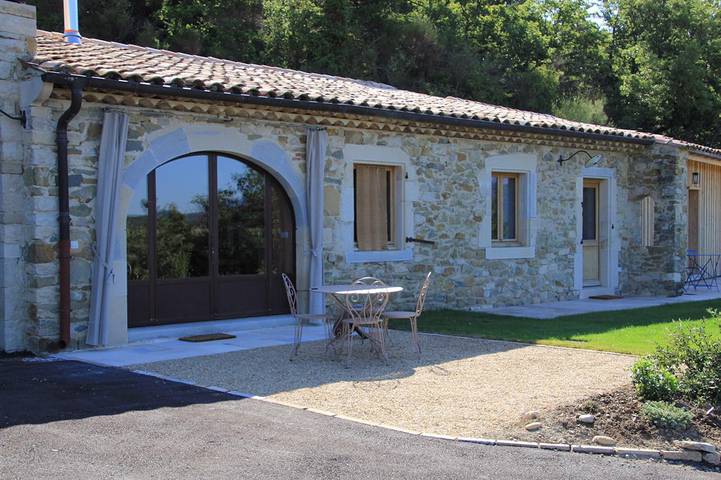 Cottage pour 2 personnes, avec jardin à Saou