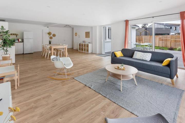 Location de vacances pour 8 personnes, avec jardin à Saint-Sébastien-sur-Loire - 2