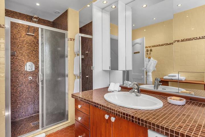 Villa pour 10 personnes, avec terrasse dans Port Grimaud - 4