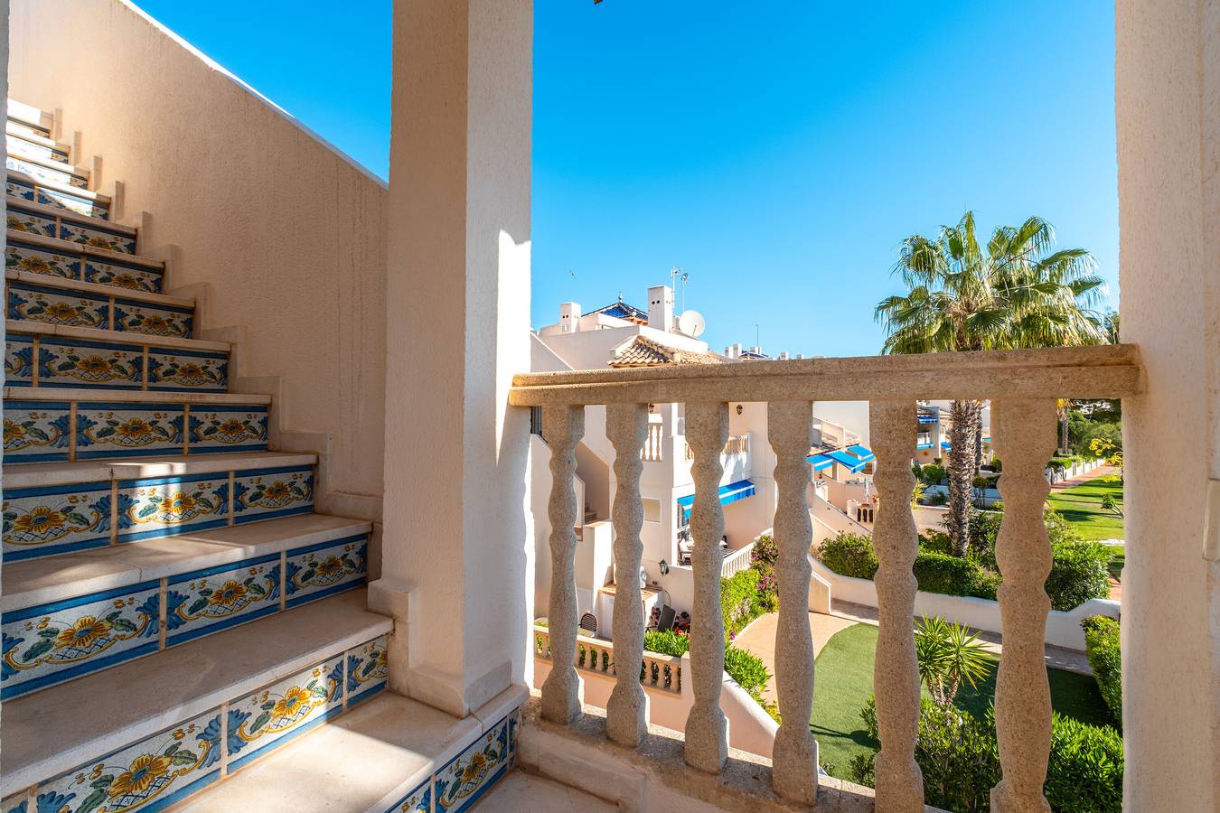 Apartamento entero, Apartamento vacacional "Sunnygolfbeach" con piscina compartida, terrazas y Wi-Fi in Las Ramblas Golf, Orihuela