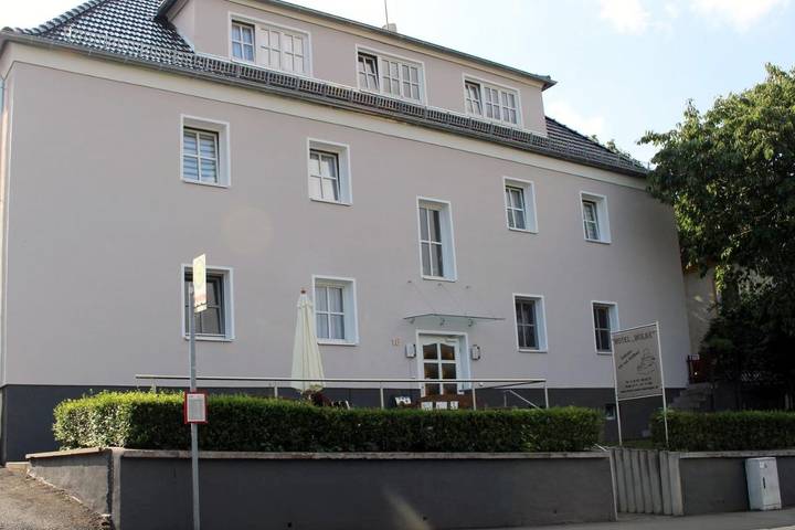 Hotel für 2 Personen, mit Terrasse in Meiningen
