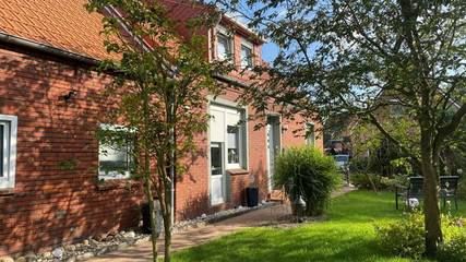 Ferienhaus für 4 Personen, mit Terrasse und Garten in Weener