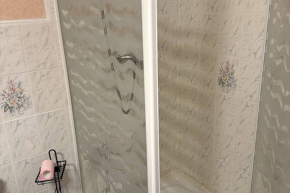 Family Housing (2 Adults + 1 Child) - Center City in Mirepoix, Ariège