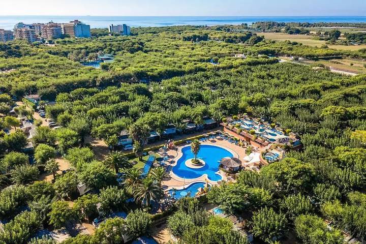 Ferienwohnung für 4 Personen, mit Terrasse und Pool in Blanes - 2
