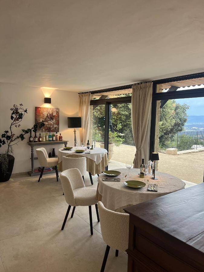 Chambre d’hôte pour 2 personnes, avec piscine ainsi que terrasse et jardin dans le Luberon - 4