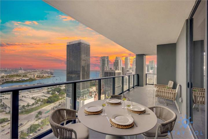 Gîte pour 8 personnes, avec piscine et balcon, adapté aux familles à Miami - 3