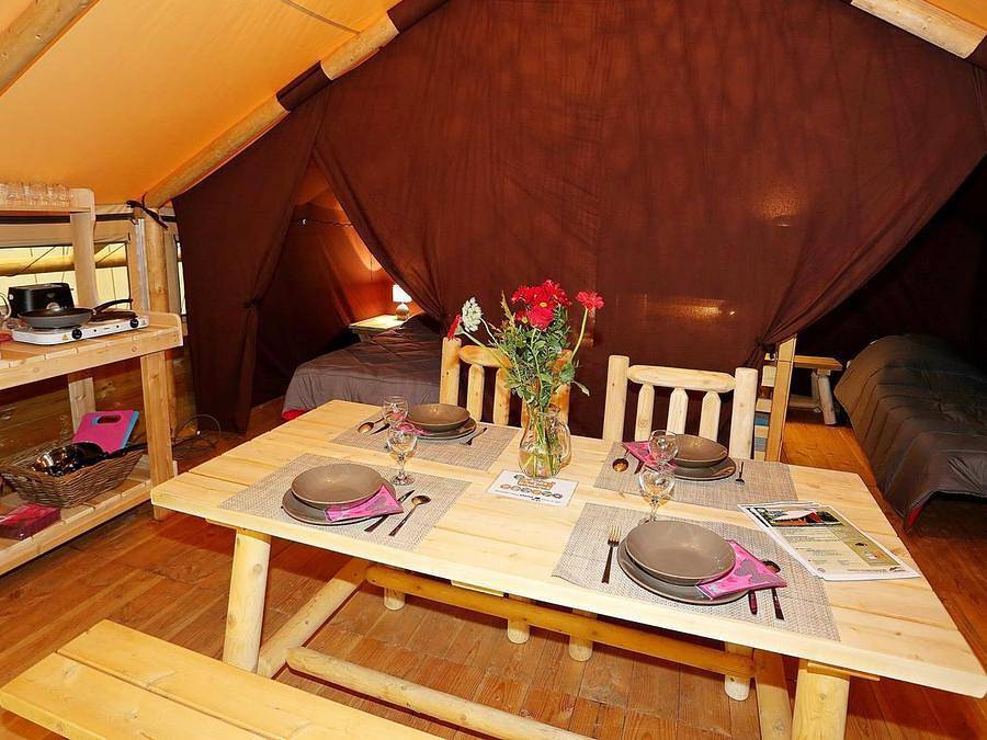 Camping Le Bosquet - Zelt 5 personen - Robinson Lodge - 2 Zimmer - 25 m2 (+überdachte Terrasse 10 m2) 5 Personen in Domme, Périgord Noir