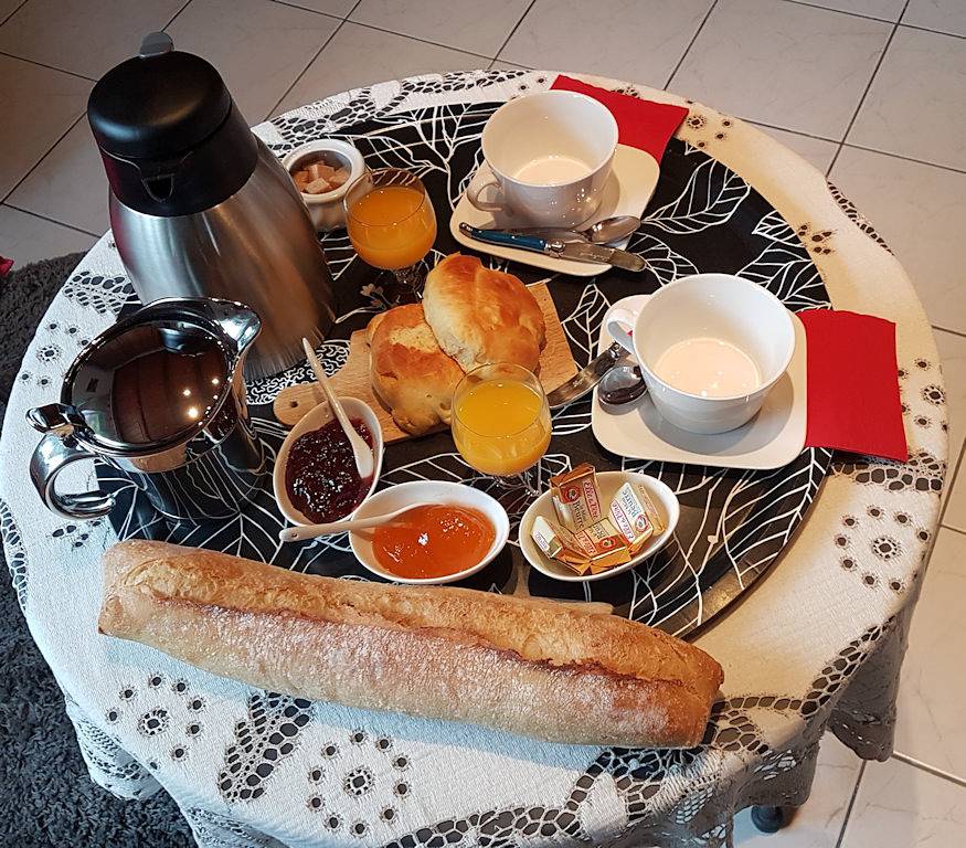 Chambre d'hôtes "La Bignone", petit déjeuner inclus - Chambre 1 in Labergement-lès-Seurre, Région de Beaune