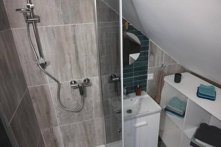 Gîte pour 4 personnes, avec terrasse et vue dans Beuvrages - 3