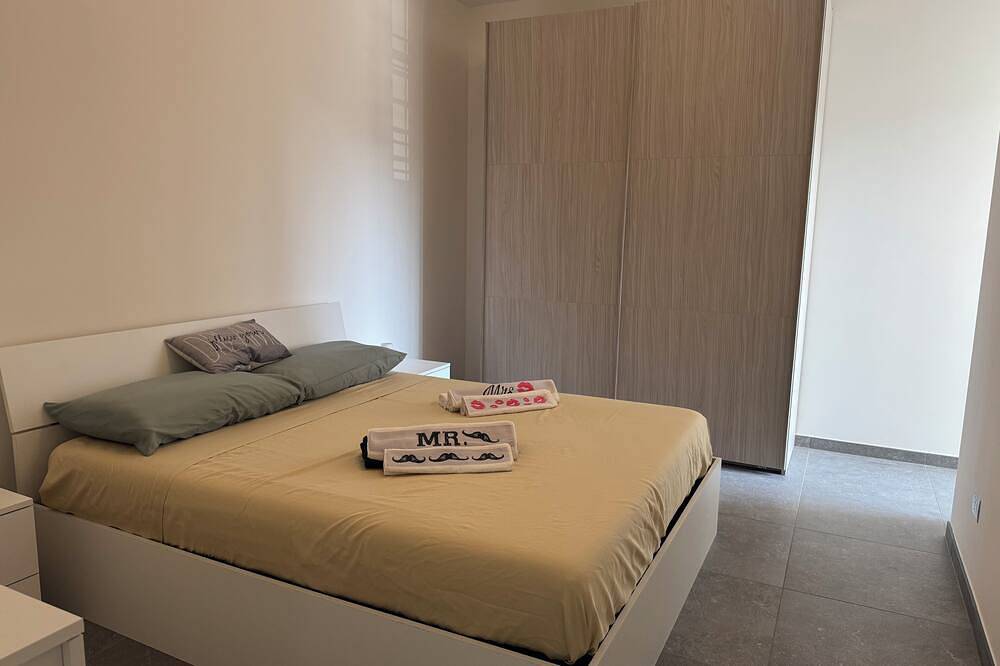 Entire apartment, Sea Urchin Apartment in Fiumicino, Rome Province